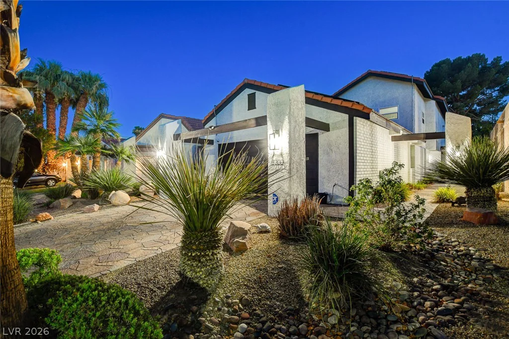 3200 Bel Air, Las Vegas, NV 89109