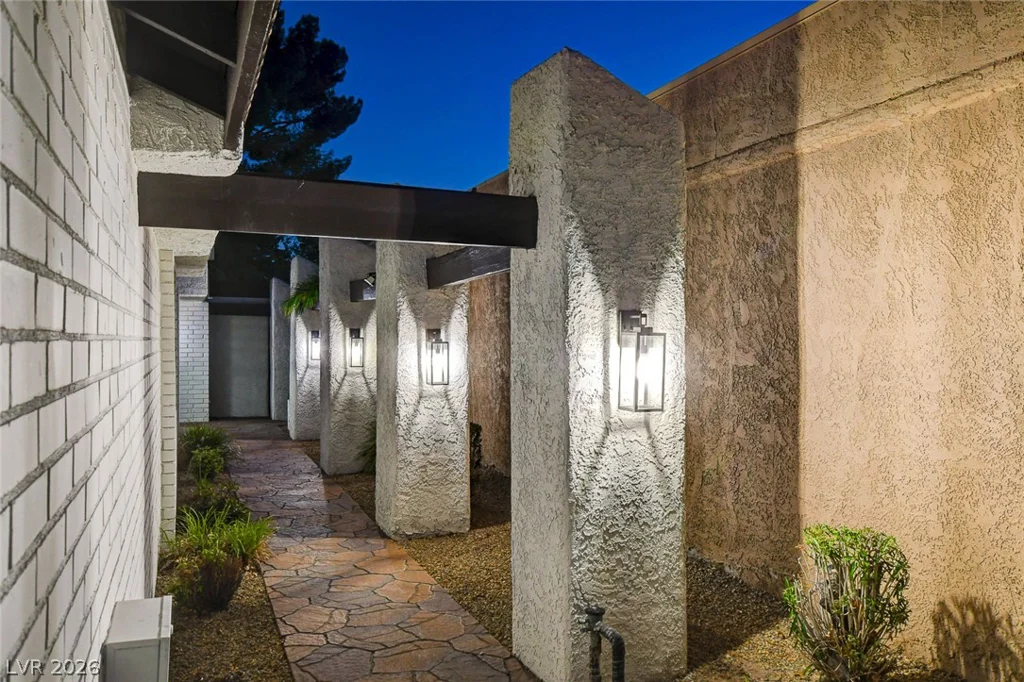 3200 Bel Air, Las Vegas, NV 89109