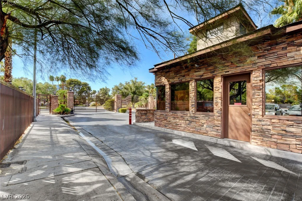 3200 Bel Air, Las Vegas, NV 89109