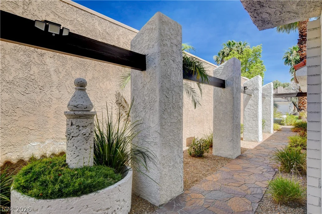 3200 Bel Air, Las Vegas, NV 89109
