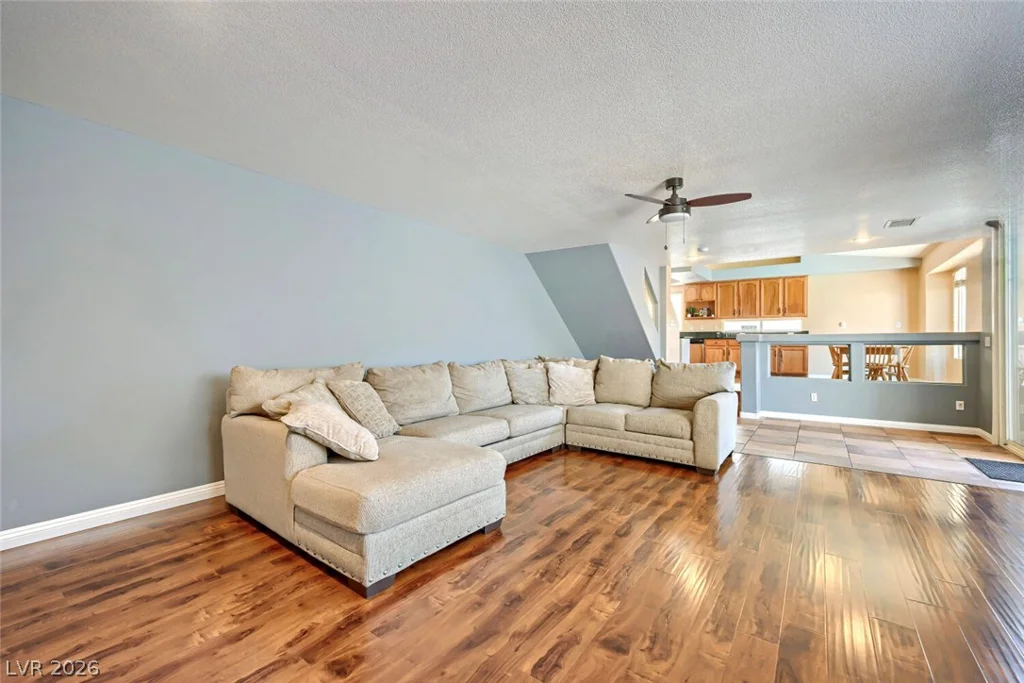 1899 Silver Bough, Las Vegas, NV 89183