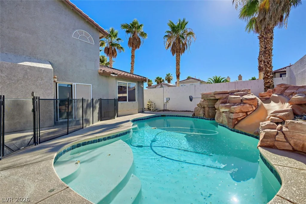 1899 Silver Bough, Las Vegas, NV 89183