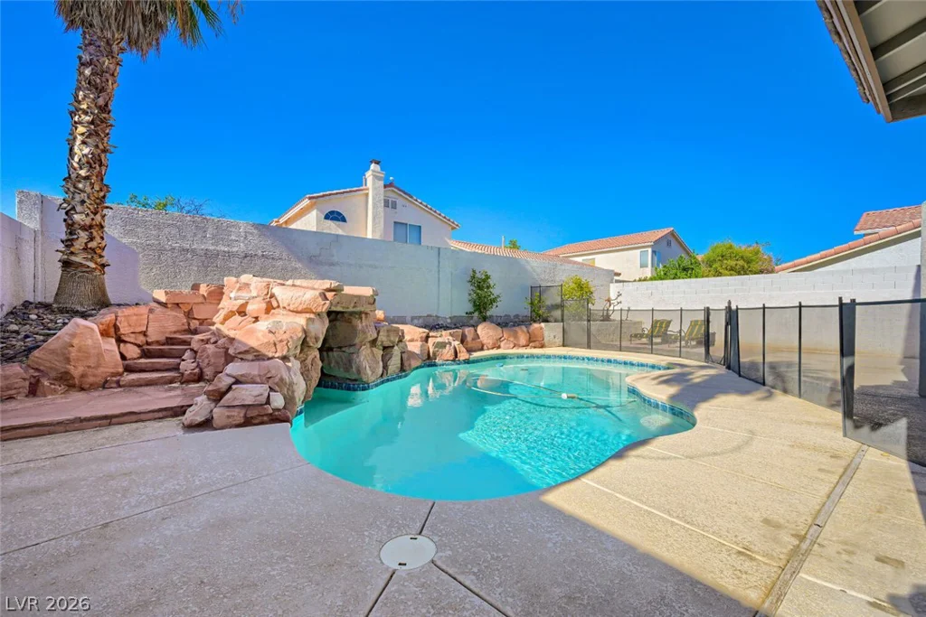 1899 Silver Bough, Las Vegas, NV 89183
