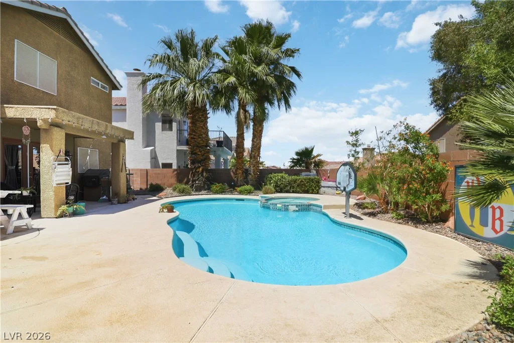 330 Laguna Glen, Henderson, NV 89014