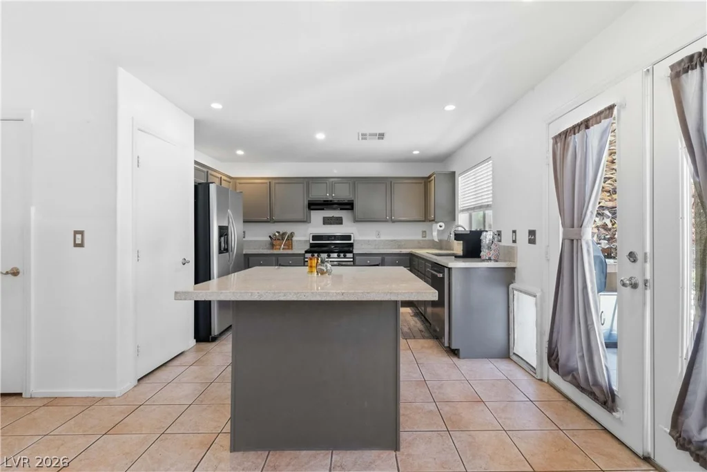 330 Laguna Glen, Henderson, NV 89014