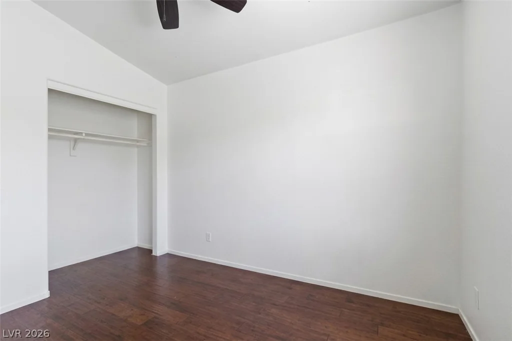 330 Laguna Glen, Henderson, NV 89014