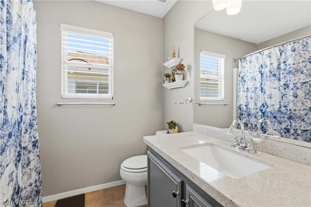 330 Laguna Glen, Henderson, NV 89014