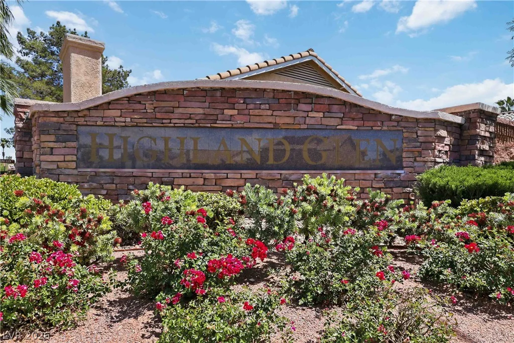 330 Laguna Glen, Henderson, NV 89014
