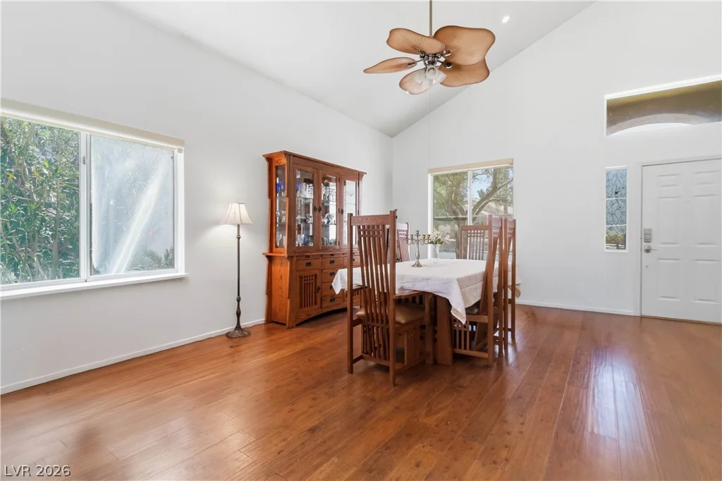 330 Laguna Glen, Henderson, NV 89014