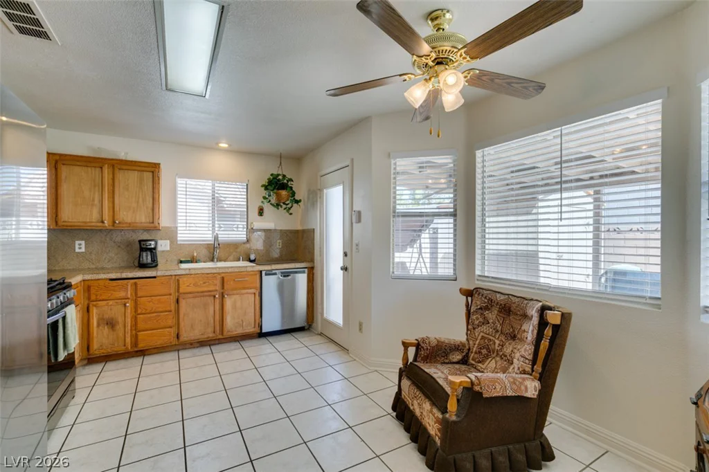 5636 Fairlight, Las Vegas, NV 89142