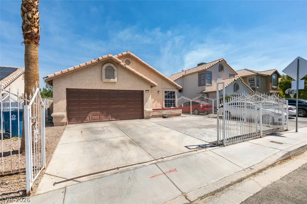 5636 Fairlight, Las Vegas, NV 89142