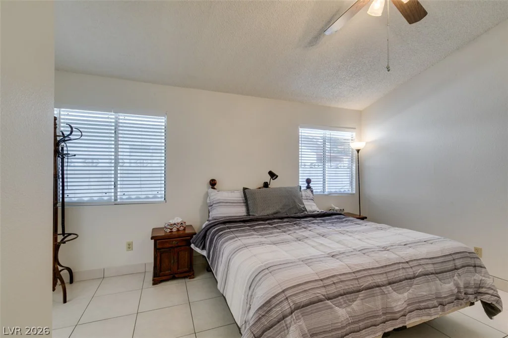 5636 Fairlight, Las Vegas, NV 89142