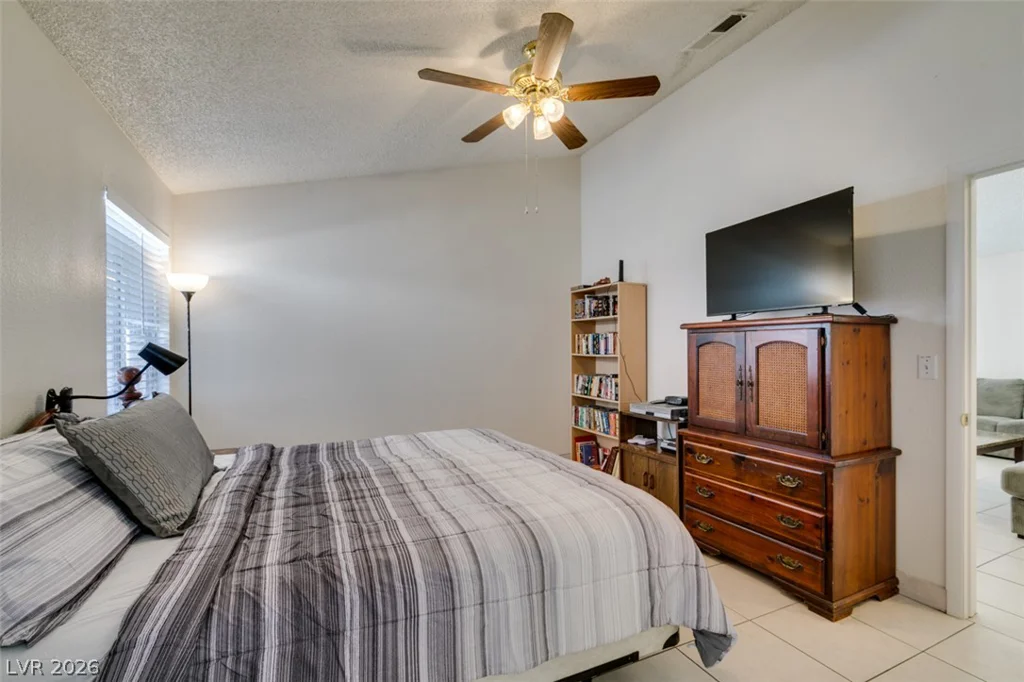5636 Fairlight, Las Vegas, NV 89142