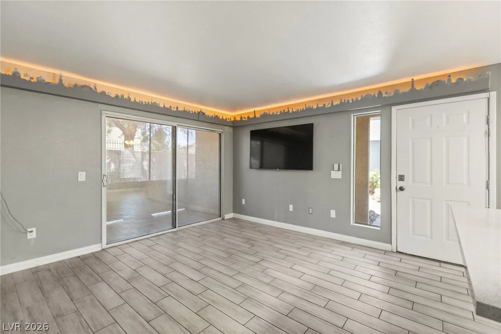 5710 Tropicana, Las Vegas, NV 89122