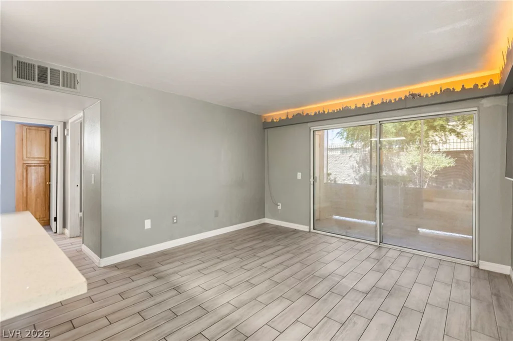 5710 Tropicana, Las Vegas, NV 89122