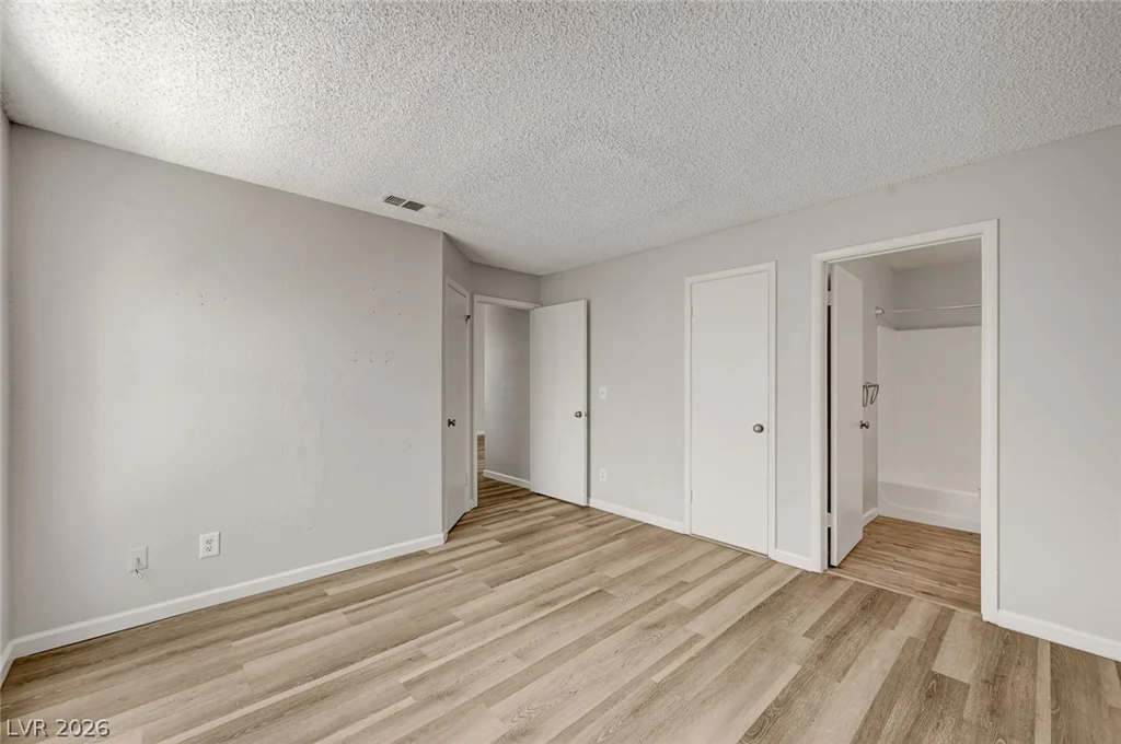 3150 Soft Breezes, Las Vegas, NV 89128