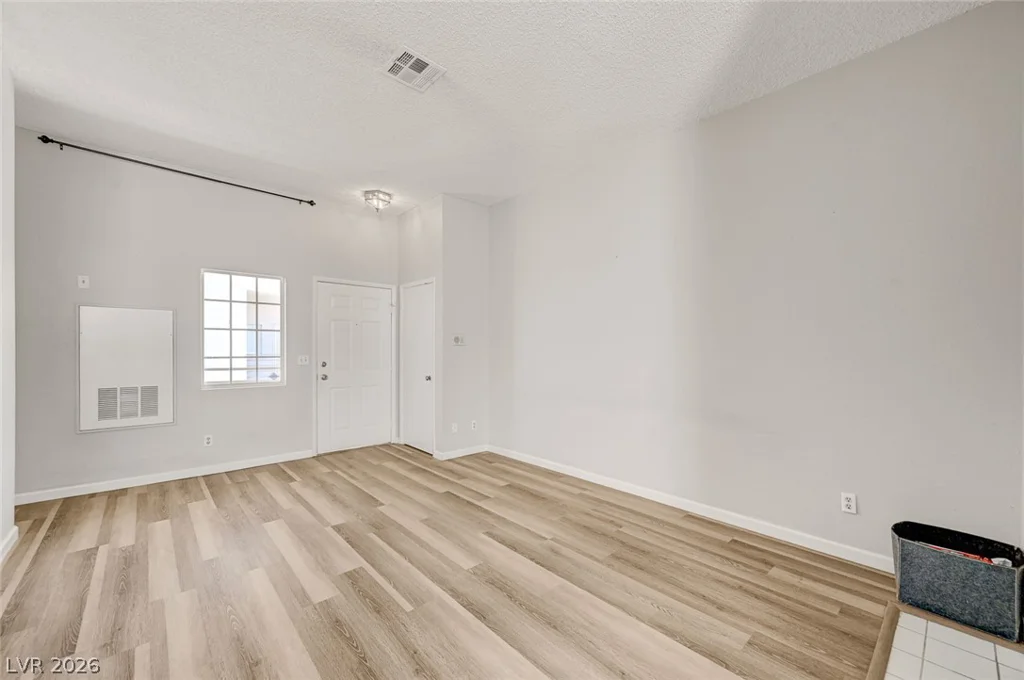 3150 Soft Breezes, Las Vegas, NV 89128