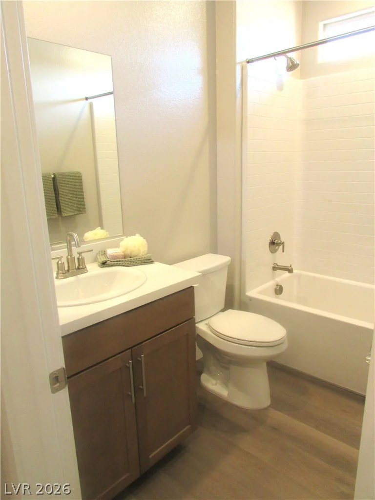 988 Gentle Swan, Henderson, NV 89011