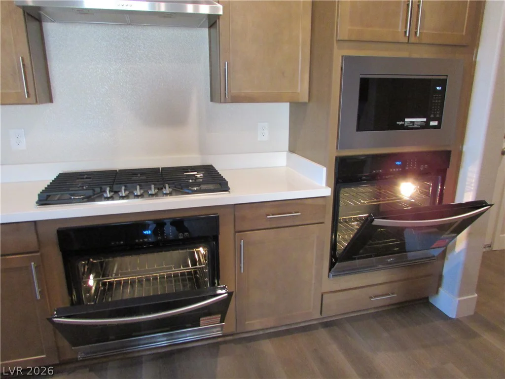 988 Gentle Swan, Henderson, NV 89011