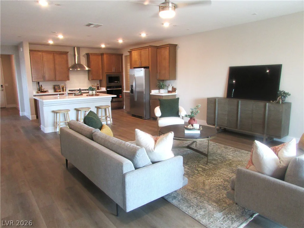 988 Gentle Swan, Henderson, NV 89011