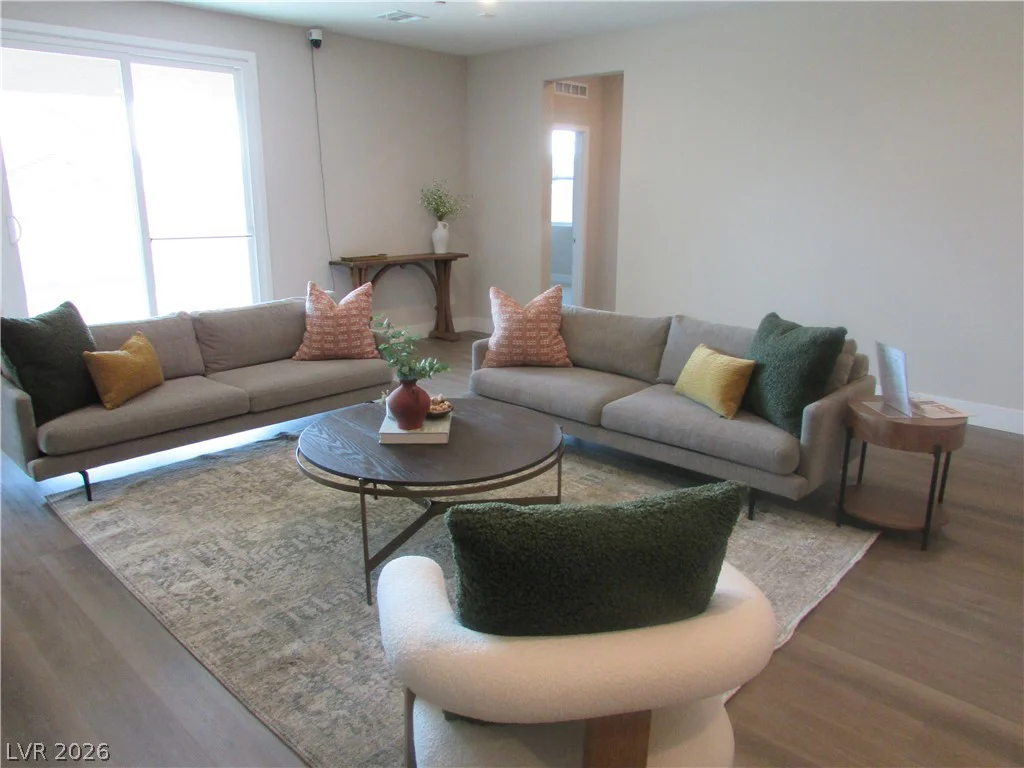 988 Gentle Swan, Henderson, NV 89011