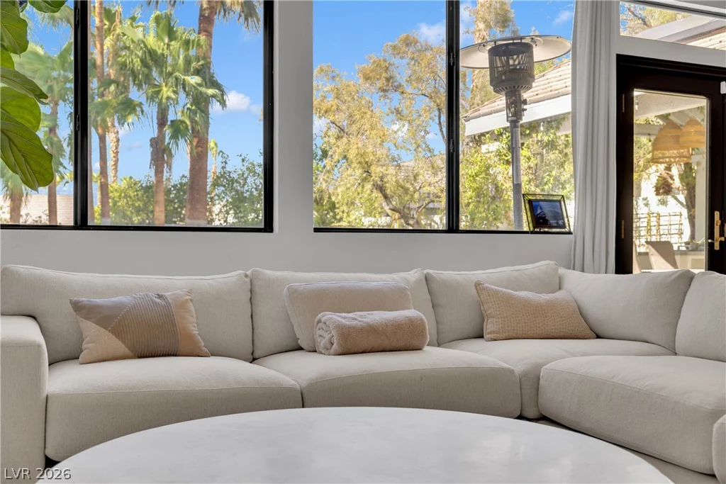 2516 Serenity Hollow, Henderson, NV 89052