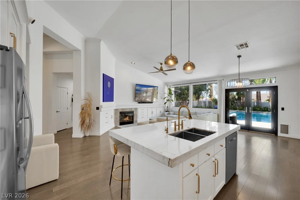 2516 Serenity Hollow, Henderson, NV 89052