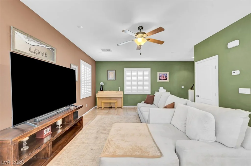 9348 Euphoria Rose, Las Vegas, NV 89166