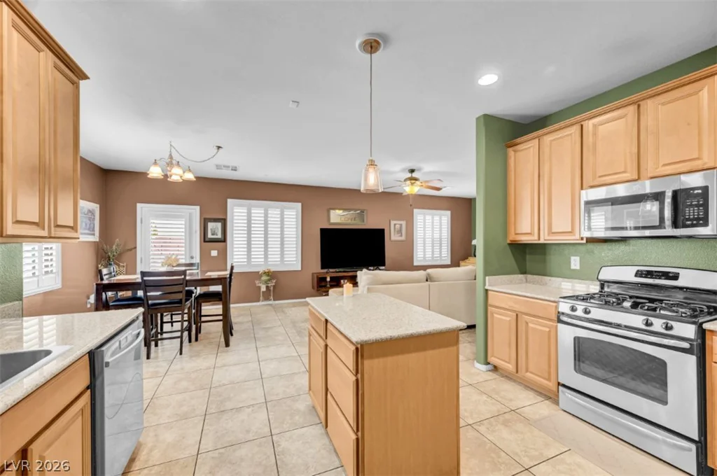 9348 Euphoria Rose, Las Vegas, NV 89166