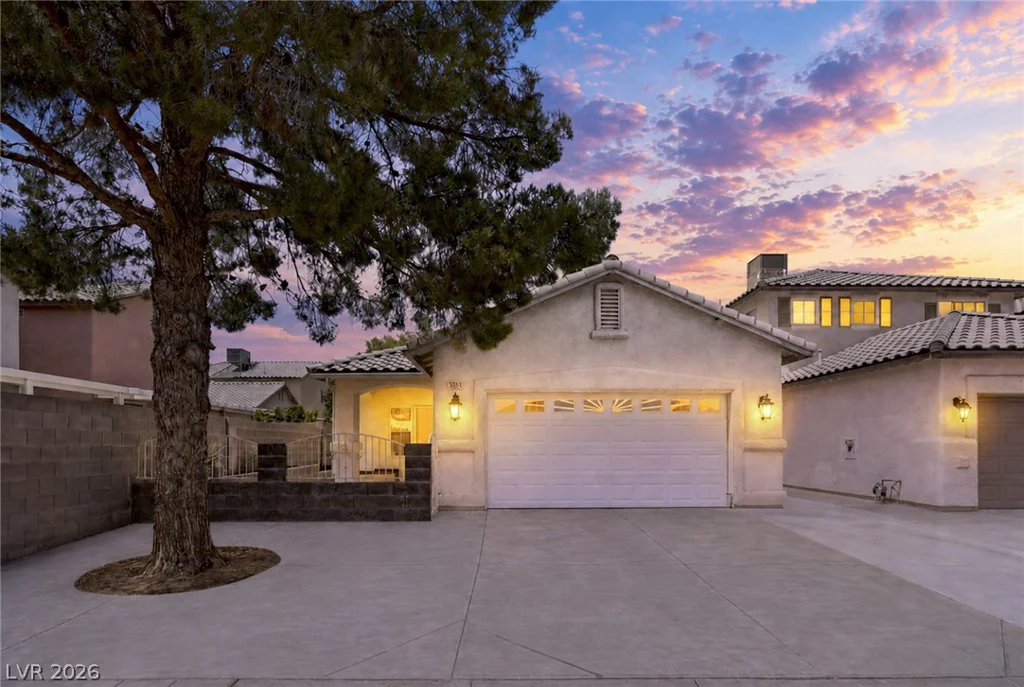 5904 Hickory Nut, Las Vegas, NV 89142