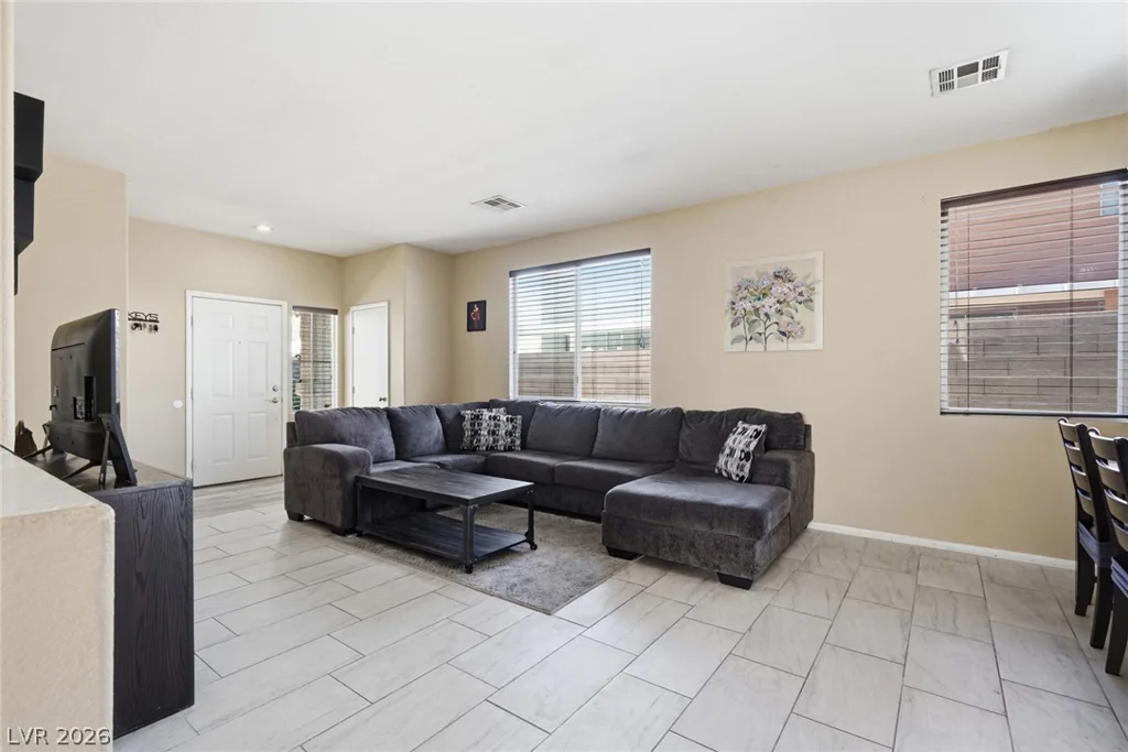 5904 Hickory Nut, Las Vegas, NV 89142