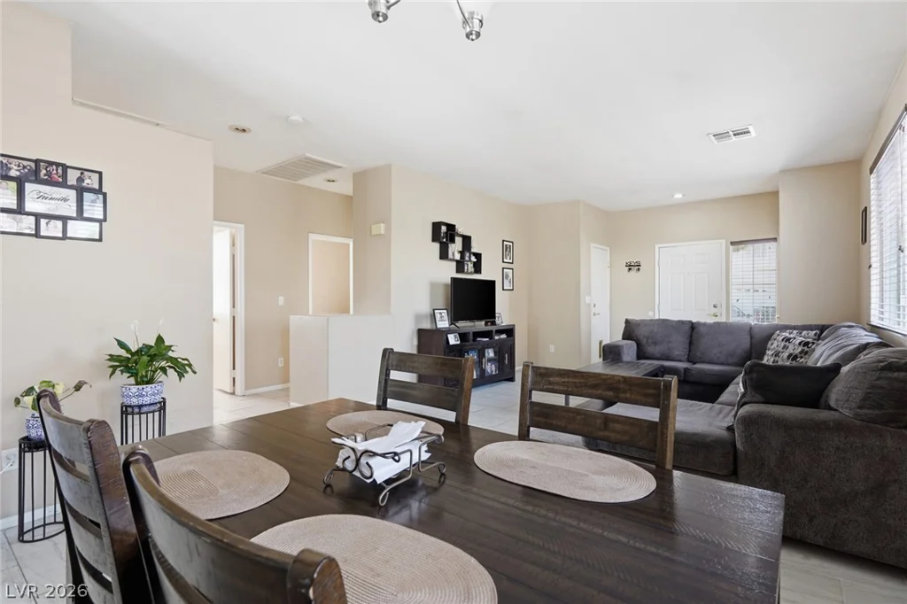 5904 Hickory Nut, Las Vegas, NV 89142