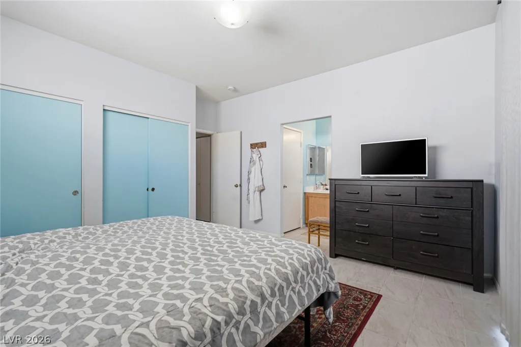 5904 Hickory Nut, Las Vegas, NV 89142