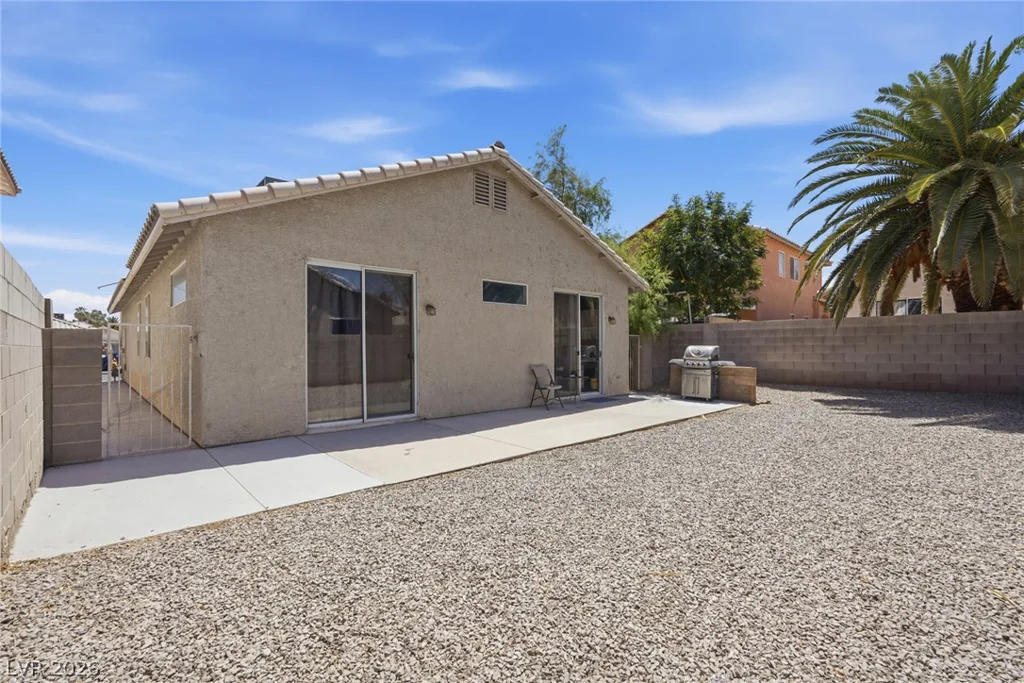 5904 Hickory Nut, Las Vegas, NV 89142