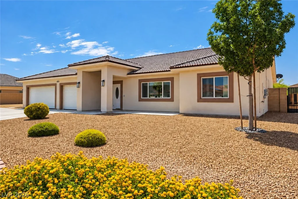 4951 Parkwood, Pahrump, NV 89061