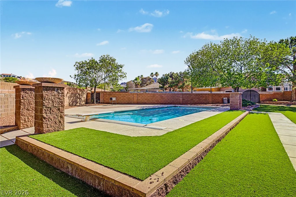 621 Lomprey, Henderson, NV 89002