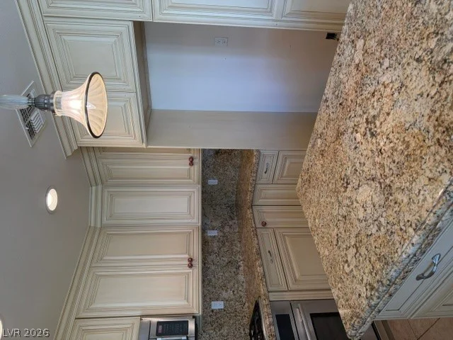 3181 Bel Air, Las Vegas, NV 89109