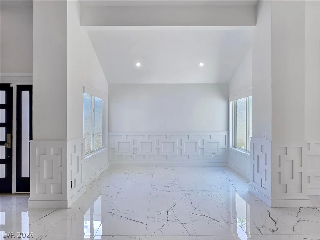 9708 Craighead, Las Vegas, NV 89117