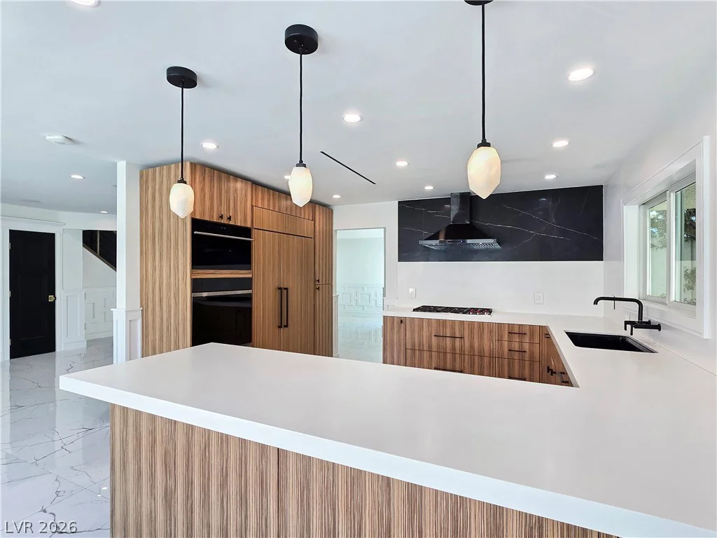9708 Craighead, Las Vegas, NV 89117