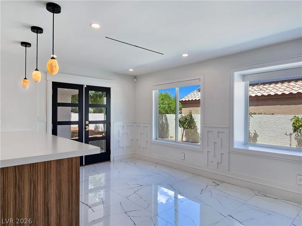 9708 Craighead, Las Vegas, NV 89117