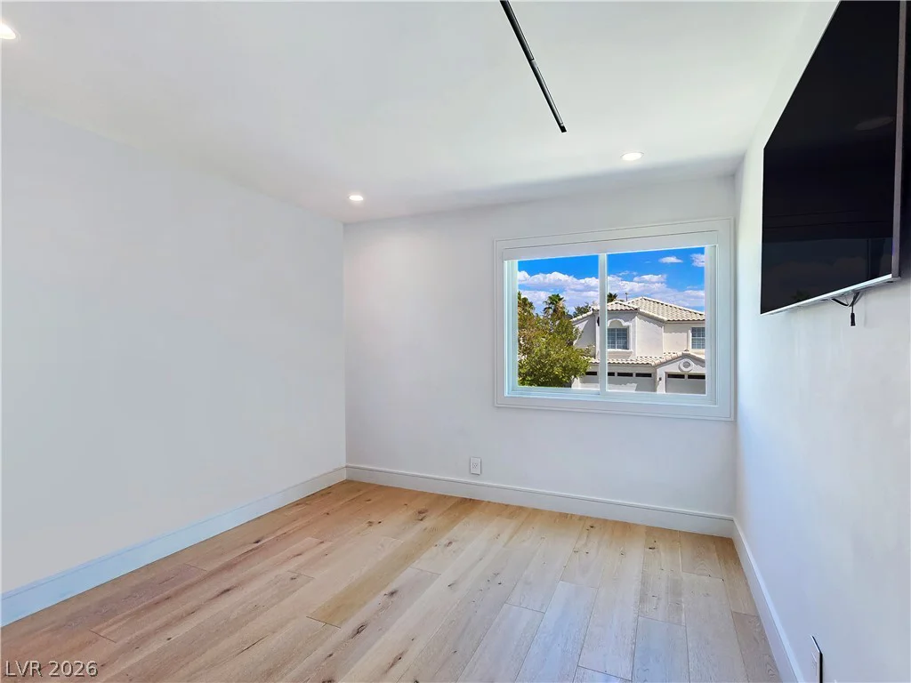 9708 Craighead, Las Vegas, NV 89117