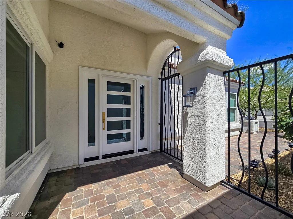 9708 Craighead, Las Vegas, NV 89117