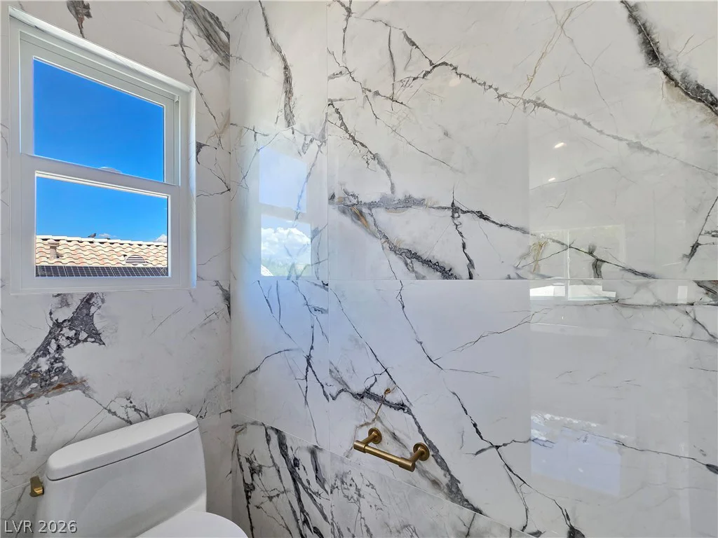 9708 Craighead, Las Vegas, NV 89117