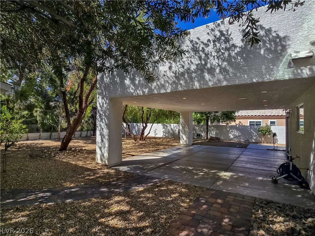 9708 Craighead, Las Vegas, NV 89117