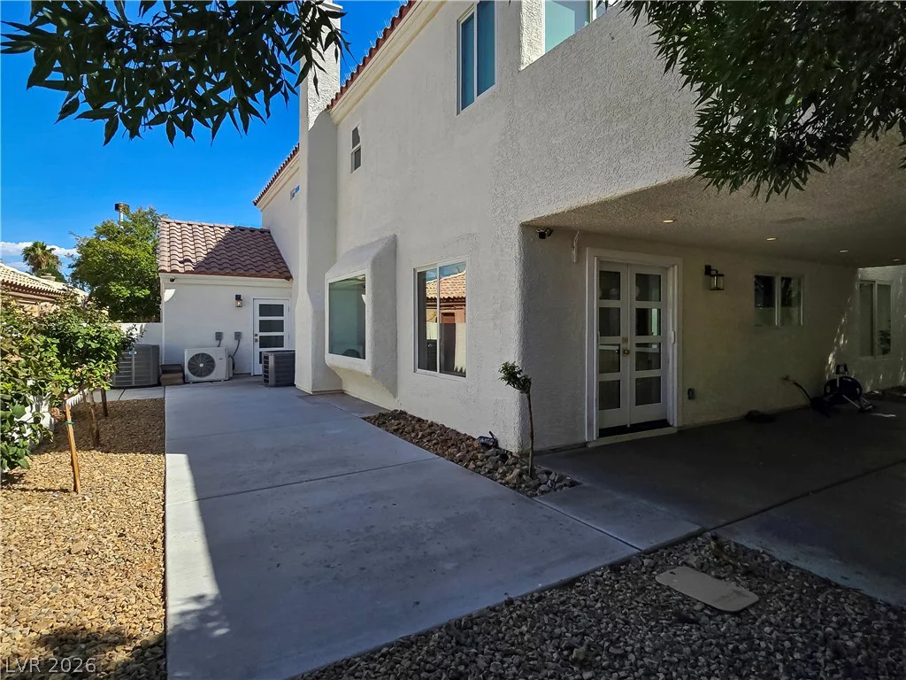 9708 Craighead, Las Vegas, NV 89117