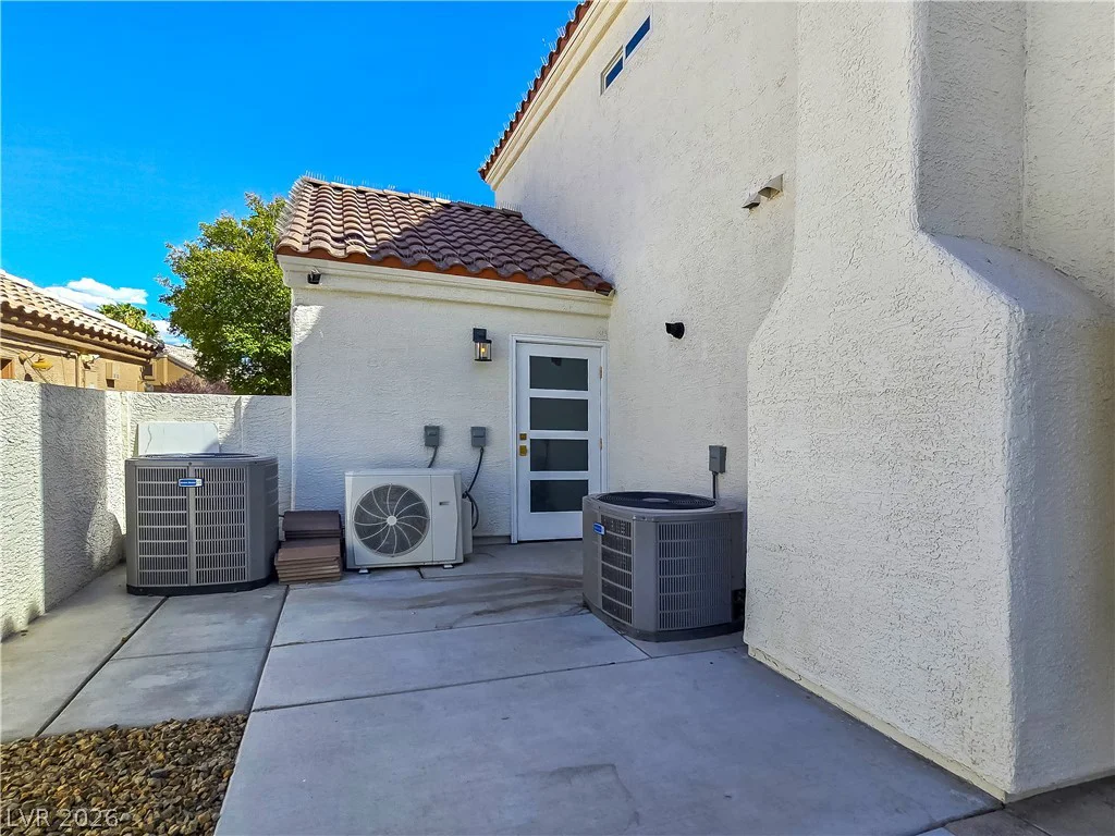9708 Craighead, Las Vegas, NV 89117