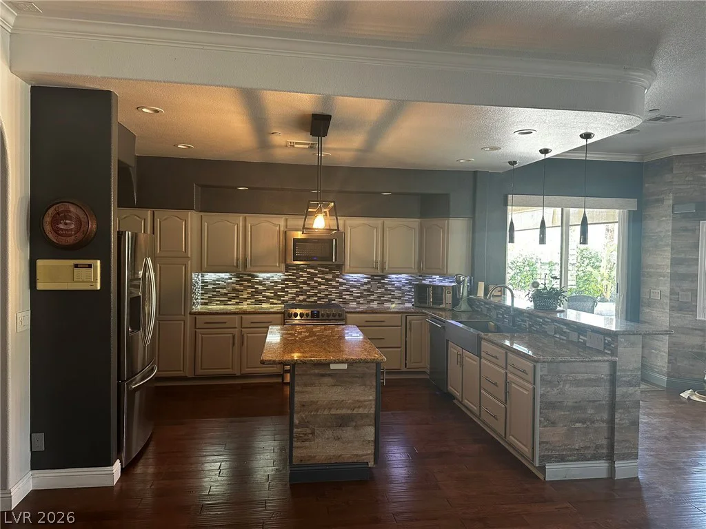 7075 Jensen, Las Vegas, NV 89149