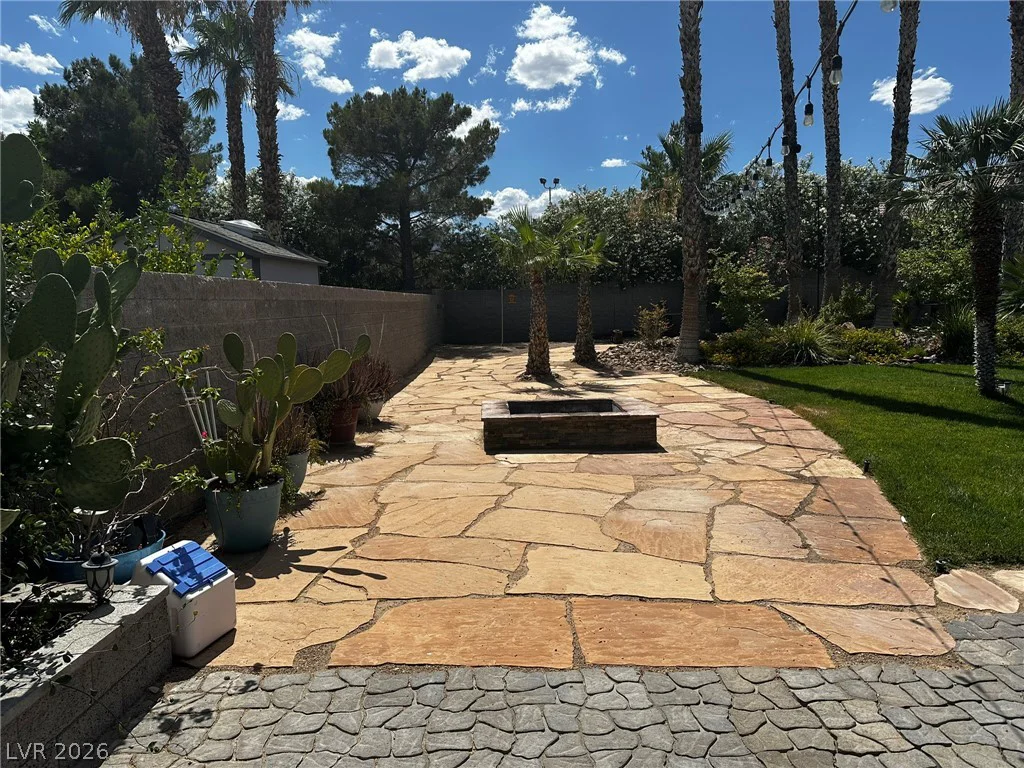 7075 Jensen, Las Vegas, NV 89149