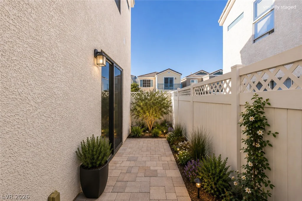 8210 Misty Sage, Las Vegas, NV 89139
