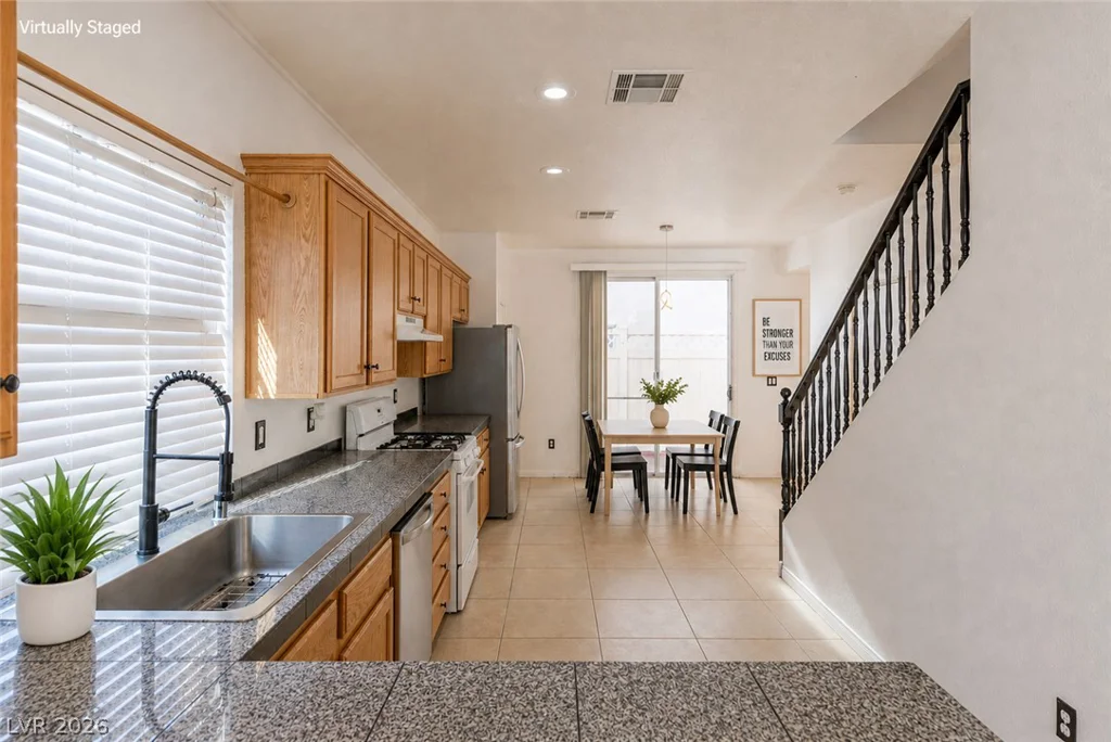8210 Misty Sage, Las Vegas, NV 89139